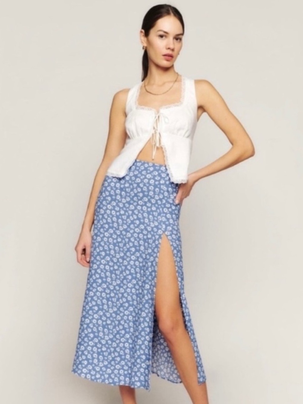 Reformation Zoe Midi Skirt Blue Daisy Floral Side Slit Crepe - Women’s Size 0